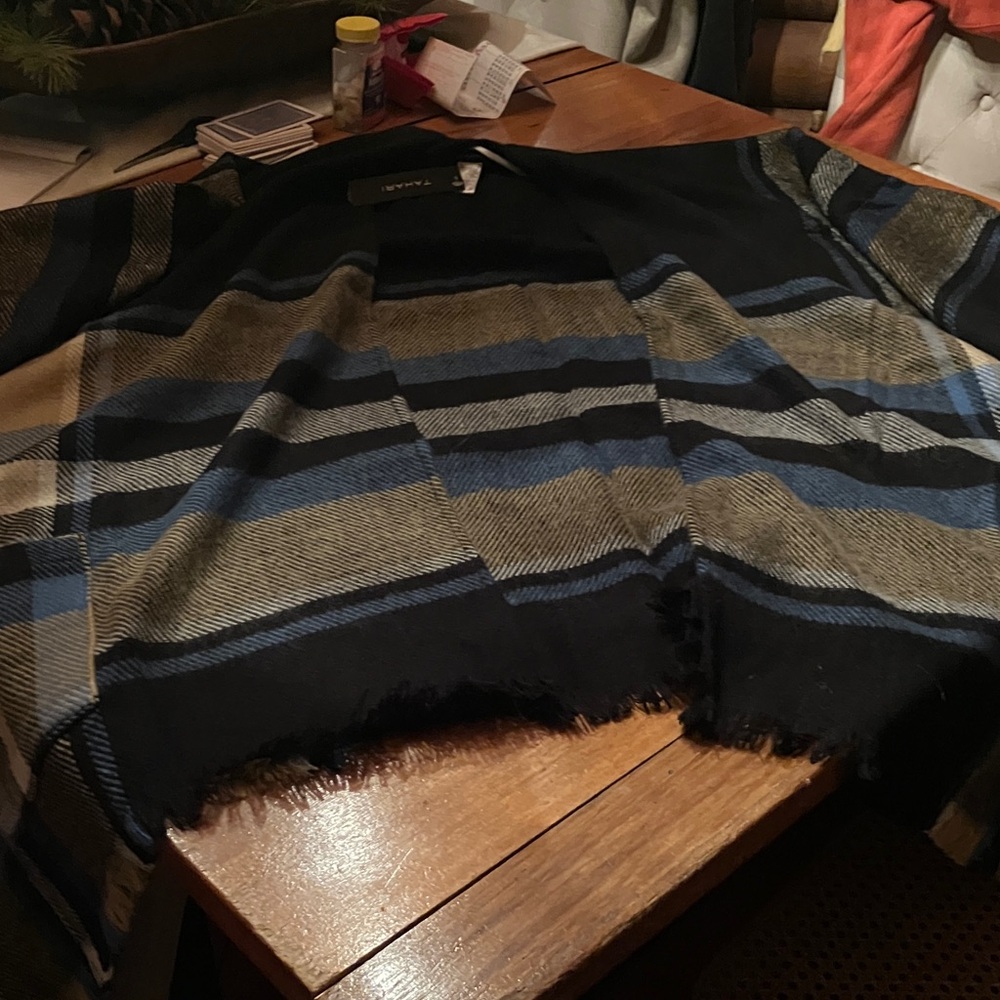 Tahari Black Knit Accessory